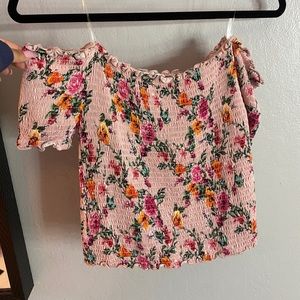 crop top off the shoulder